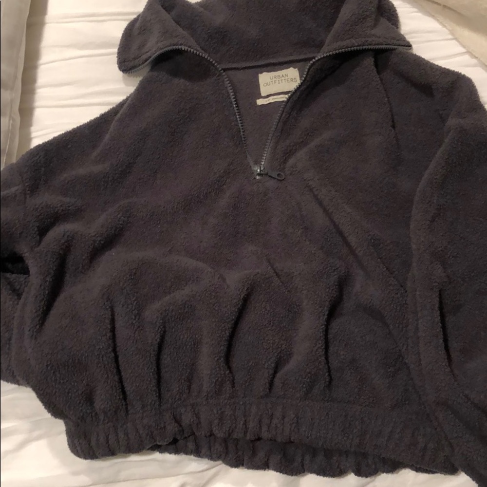 UO Cropped Fleece